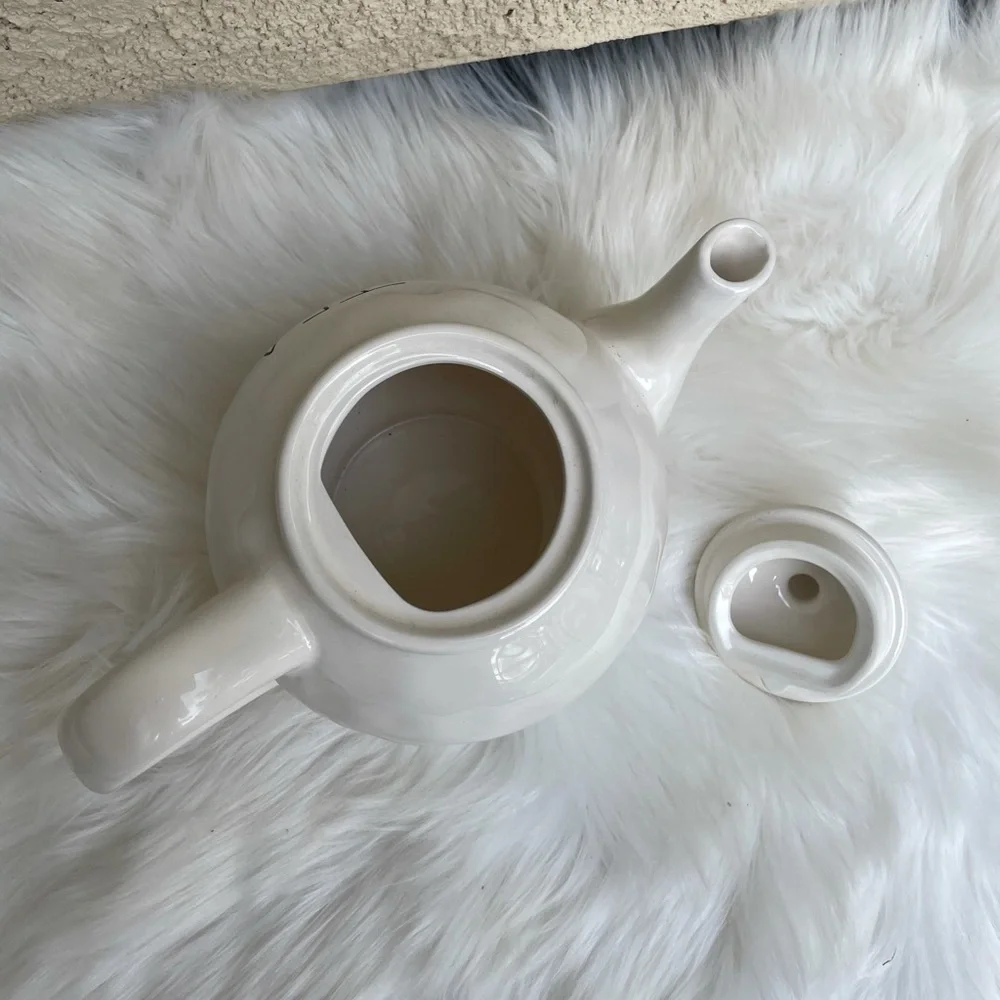 RAE DUNN TEAPOT